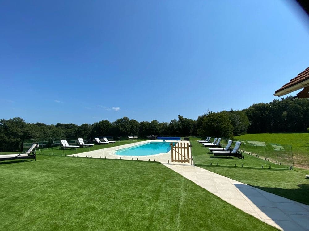 luxury-dog-friendly-villas-in-france-with-private-pool